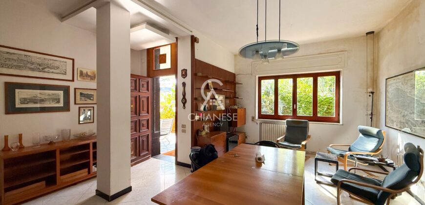 Sala Abbagnano – Appartamento con ingresso indipendente e ampi spazi esterni