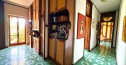 Sala Abbagnano – Appartamento con ingresso indipendente e ampi spazi esterni