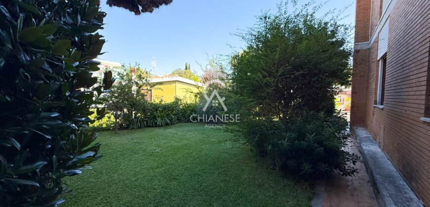Sala Abbagnano – Appartamento con ingresso indipendente e ampi spazi esterni